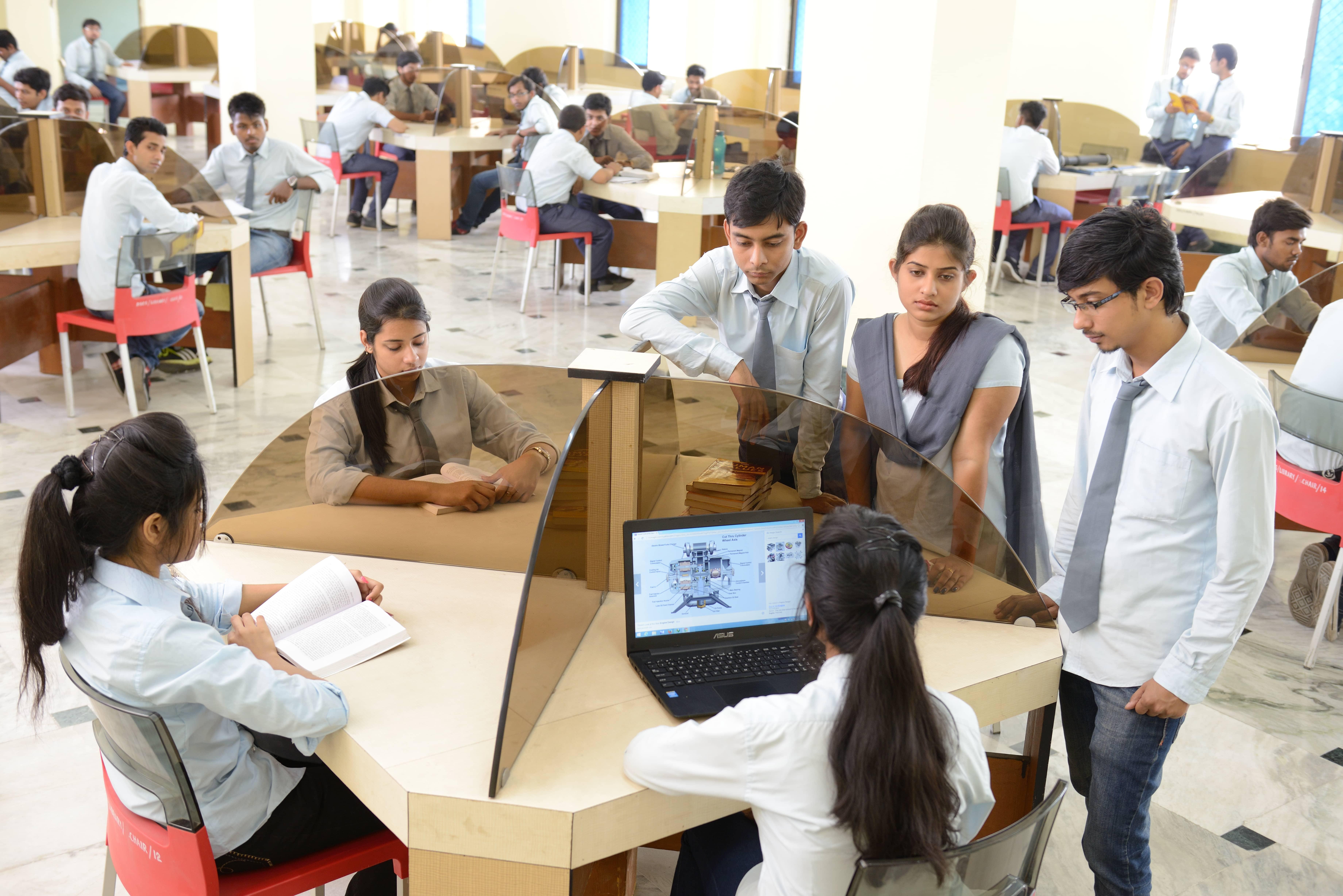 Ambekeshwar Group of Institutions Lucknow College Campus photo 7